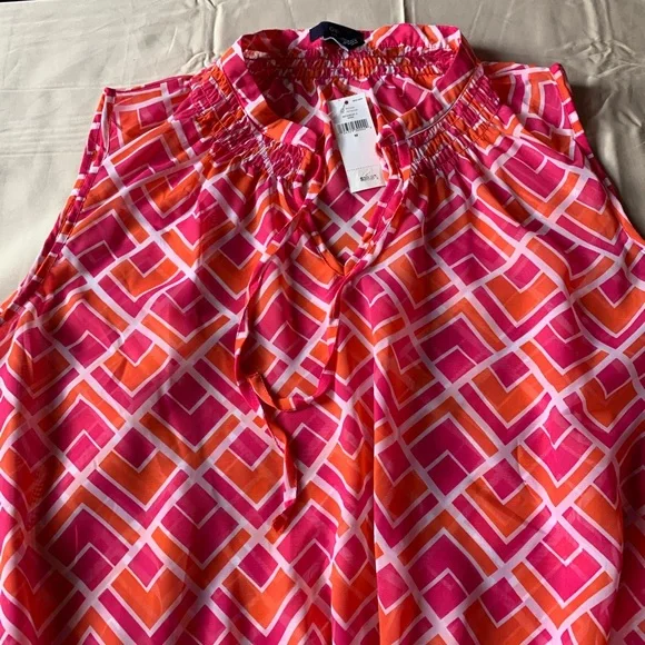 🦋 NWT Gap  Women’s Summer sleeveless blouse, Size M - Picture 2 of 10